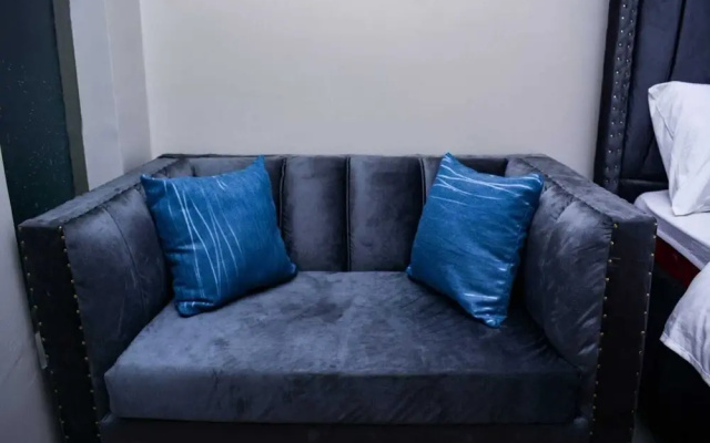 Lux Suites Convertible Studios Embakasi