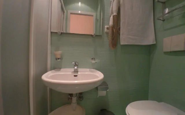 Hotel Ada