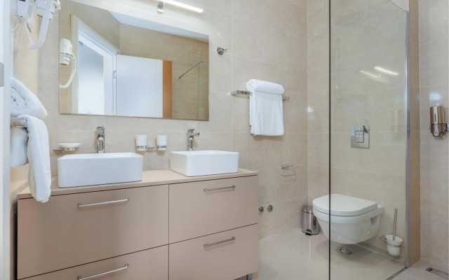 Hotel Kadmo by Aycon