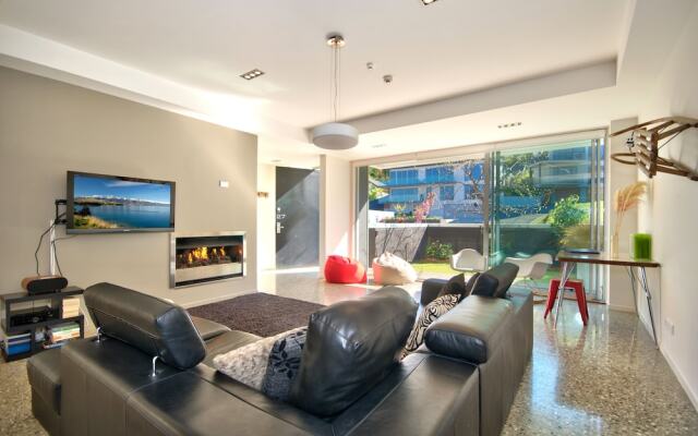 Modern Sanctuary at Kent Street