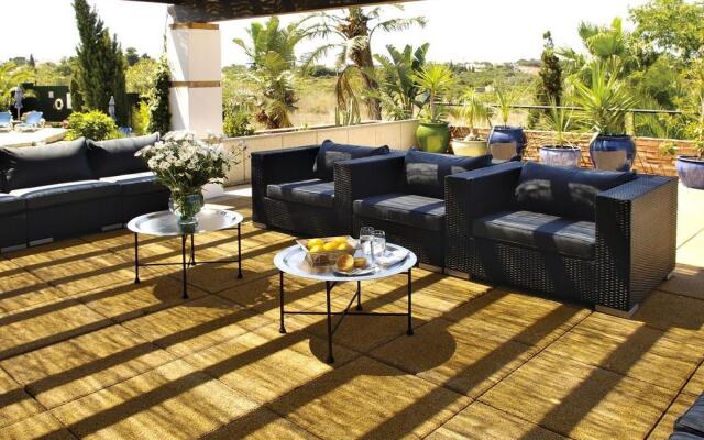 Monte Doiro Refugio Design