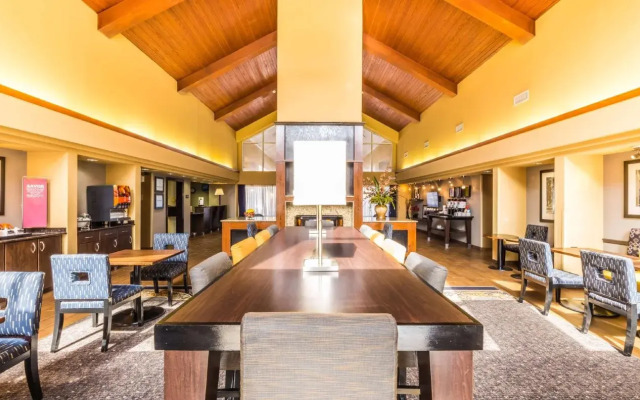 Hampton Inn & Suites Chicago/Hoffman Estates