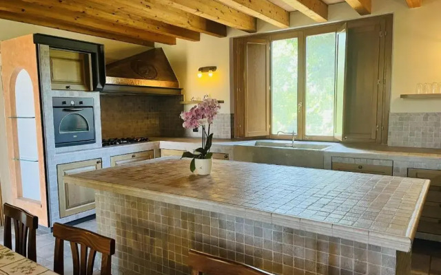 Il borgo fra i laghi