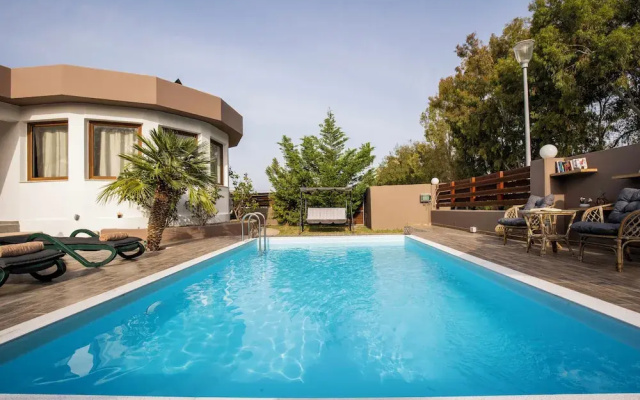 Maia Luxury Pool Villa