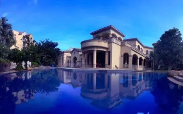 Sanya Forest Coast Pool Resort