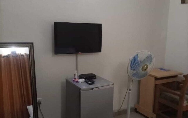 Ajah Apartment & Suites