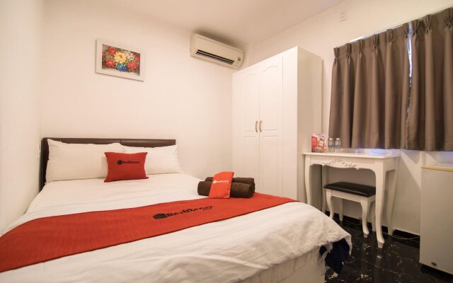 The Phoenix 74 Hotel