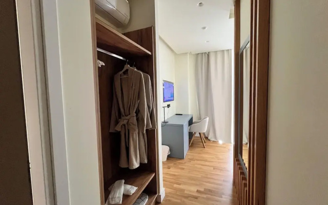 Elite Patras Suites