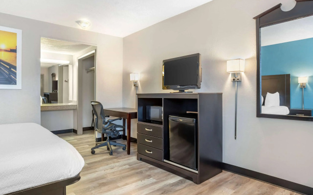 Days Inn by Wyndham Wrightstown McGuire AFB/Bordentown