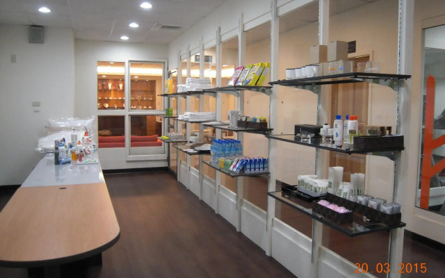 Chiayi Look Hotel