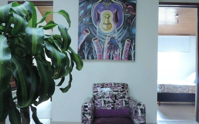 Violeta Park Hostel