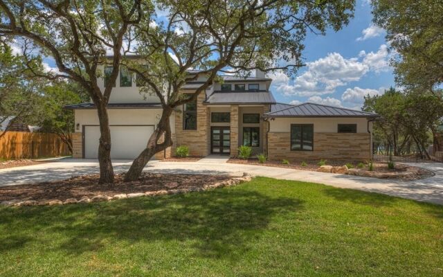 Whispering Waters 4 Bedroom Home