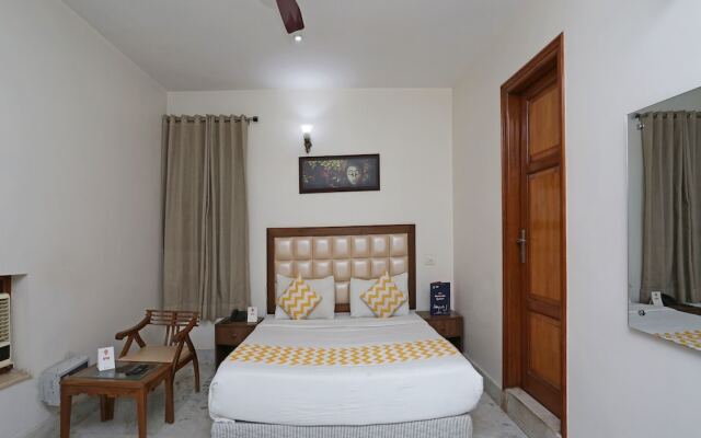 OYO 14445 Cyber Inn