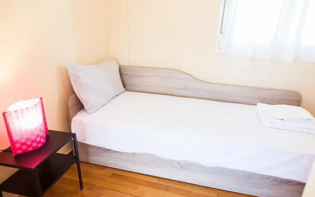 Bright apt w lovely view in Lycabettus