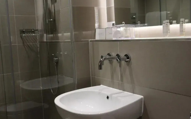 No.8 Waterloo Apartments