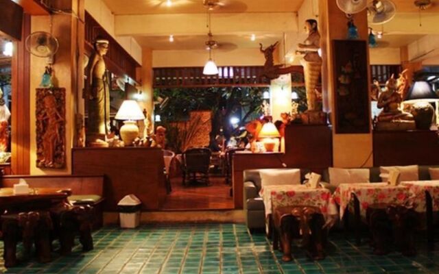 NIDA Rooms Grand Khaosan Soi 8