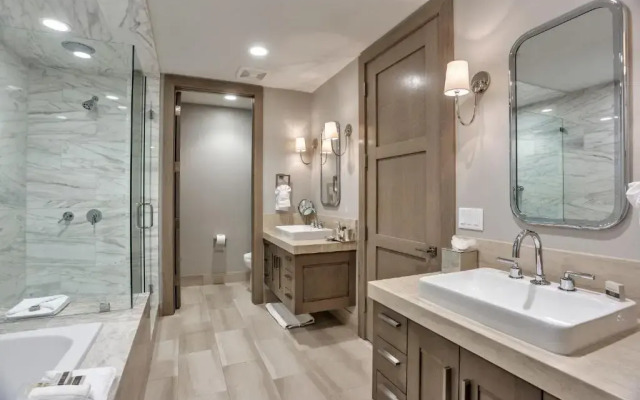 Stein Eriksen Residences