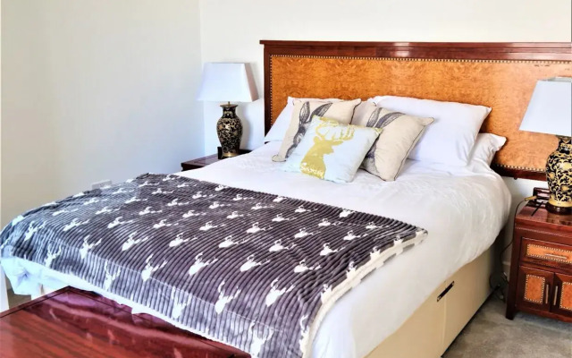 White Stag Lodge
