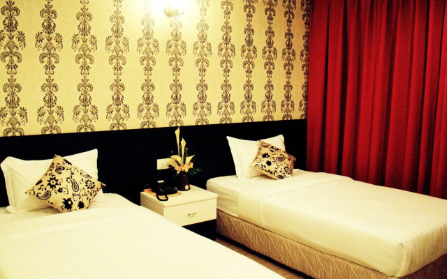 Adel Hotel