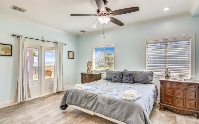 Sea Pearl 6 Bedroom Home