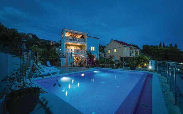 Awesome Home in Kalebova Luka With Wifi and 6 Bedrooms