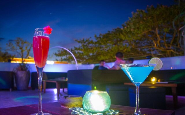 Moloppor Cafe Hotel