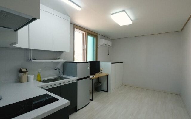 Gongju Ein Haus 2