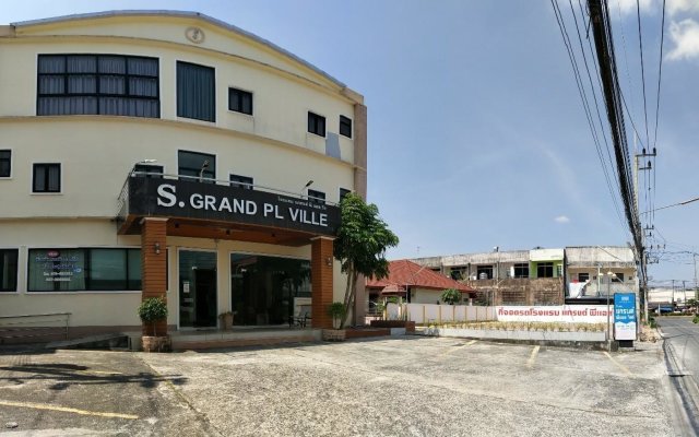 Grand PL Ville Hotel