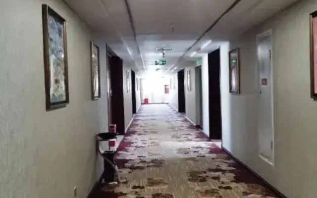 Shigatse Tangka Hotel