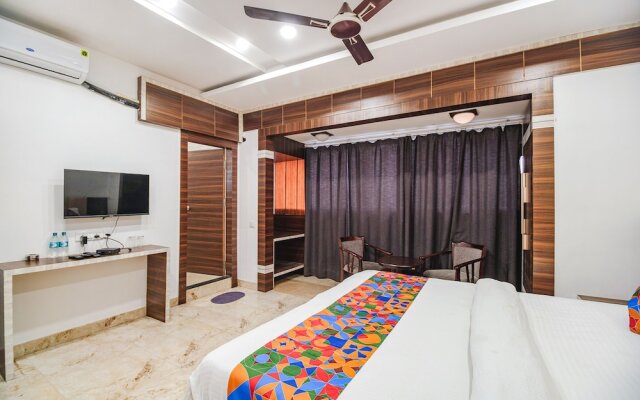 Fabhotel Apple Tree