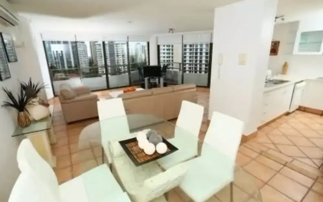 The Regent Holiday Apartments