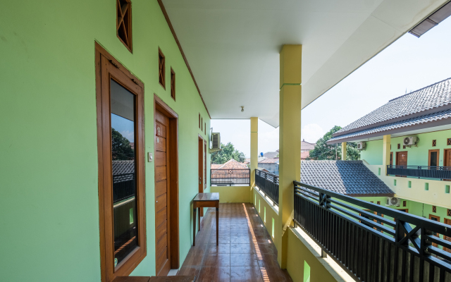 OYO 1399 Cemara Residence Syariah