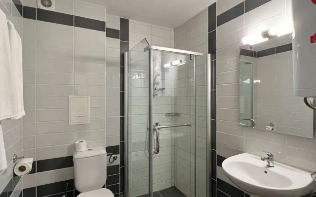 Local Stay Hotel BW Signature Collection