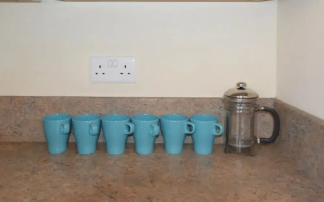 Bright 2 Bedroom Flat in Bedminster