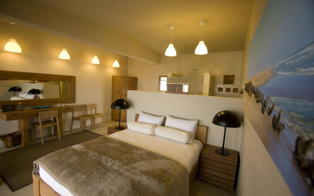 Pelican Point Lodge