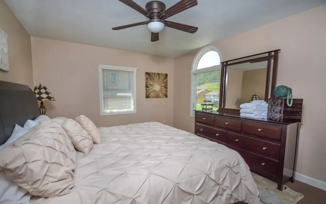 Creeks Edge 3 Bedroom House