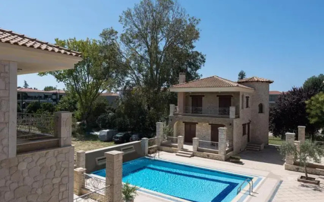 #Luxlikehome - Siviri J&B House