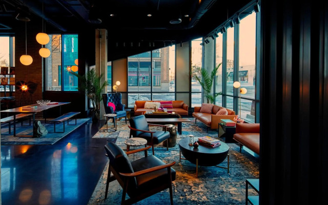 MOXY Minneapolis Uptown