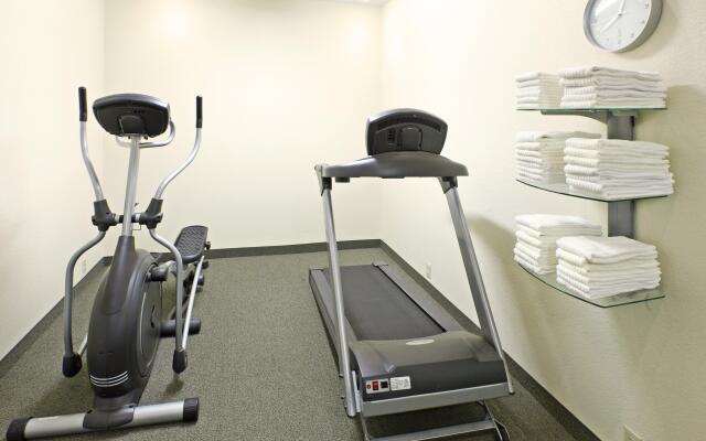 Candlewood Suites Fayetteville – University of Arkansas by IHG