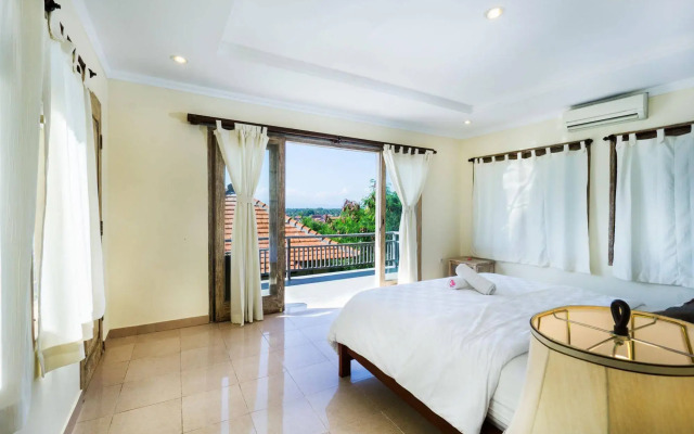 Ware Ware Surf Bungalow Lembongan