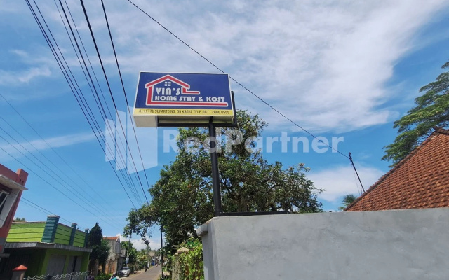 Vins Homestay Kroya Mitra RedDoorz — 1-star hotel in Kroya