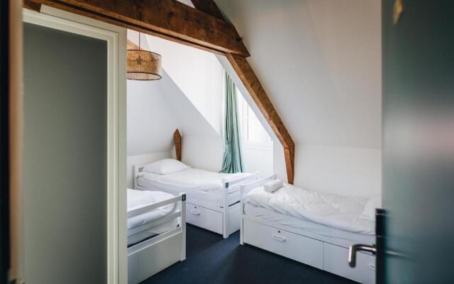 Les Chouettes Hostel