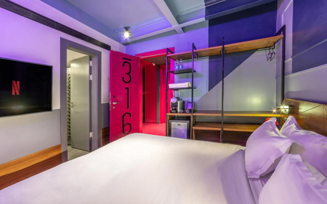 Stay Inn Hostel