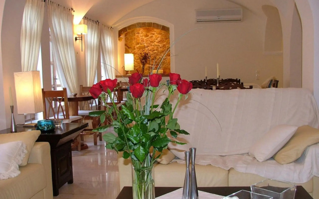 Matina Hotel