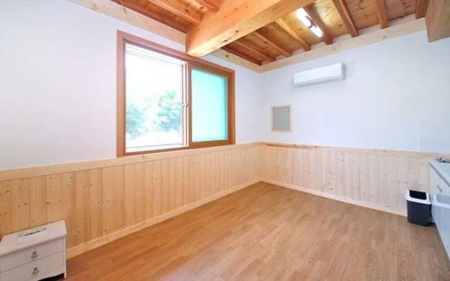 Yangyang Geumpurae Pension