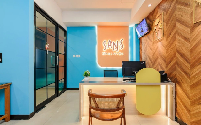 Sans Hotel Max Living Cengkareng