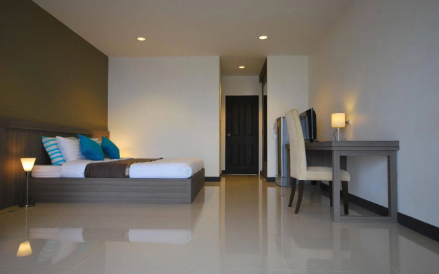 Baan Mi-Na