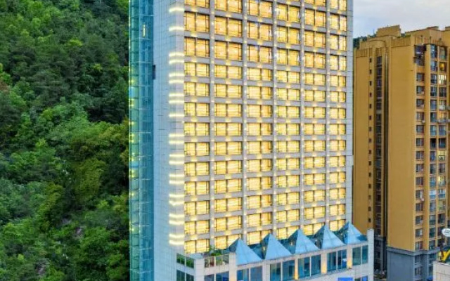 Nanjiang Tianhe Yulong Business Hotel – Exterior – Bazhong