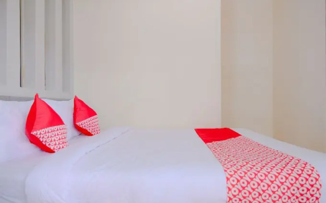 Tiara Family Residence by OYO Rooms