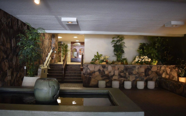 Unipack at Waikiki Park Heights